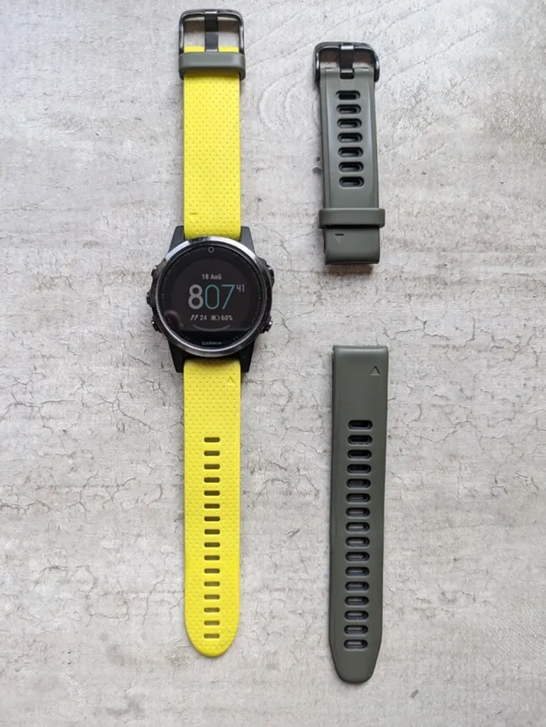 Used Garmin Fenix 5S bike — image 2 of 4