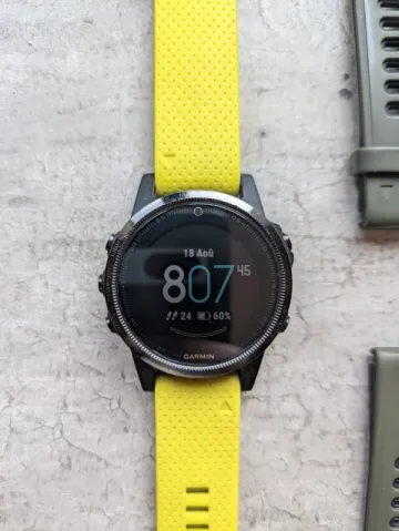 Used Garmin Fenix 5S bike — image 3 of 4