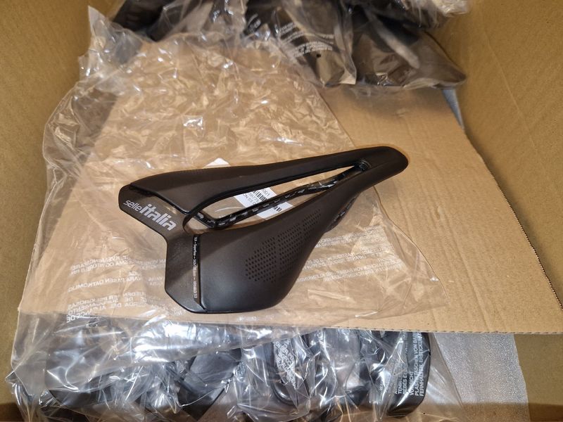 Used Selle Italia SLR Carbon 2026 Saddles & Seatposts