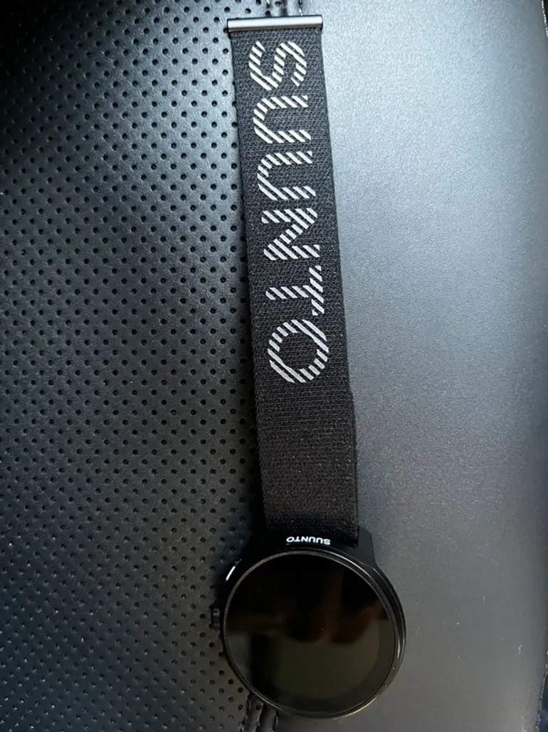 Suunto Run All Black bike d'occasion — image 2 sur 4