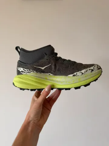 Used Hoka Speedgoat 6 Mid Gore-Tex bike — image 2 of 6