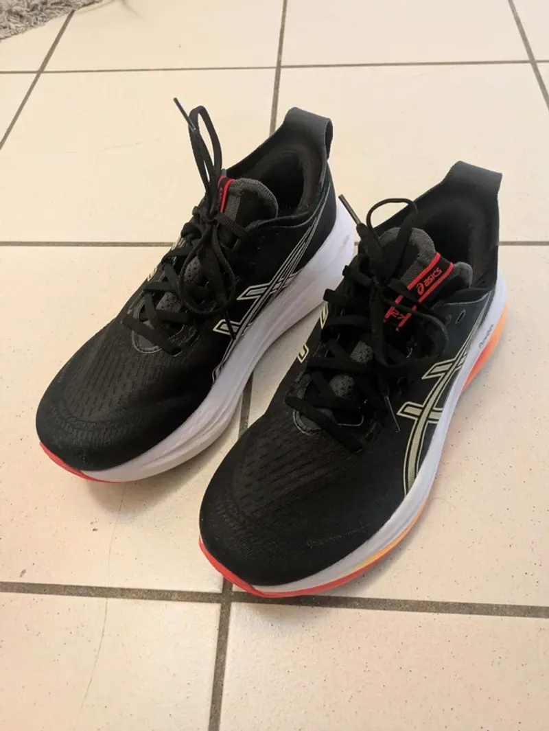 Tweedehands Asics Gel Nimbus 27 Running Shoes