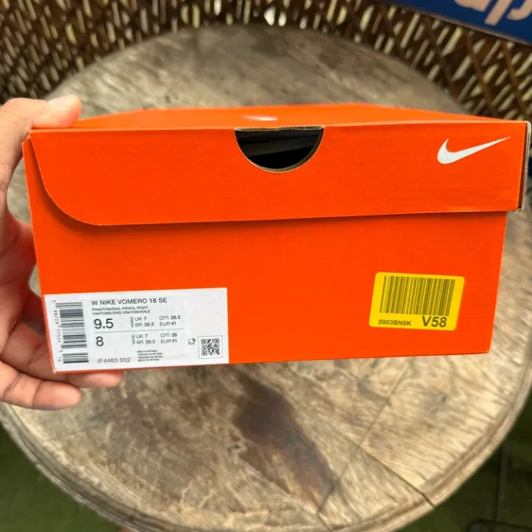 Used Nike Vomero 18 bike — image 4 of 4