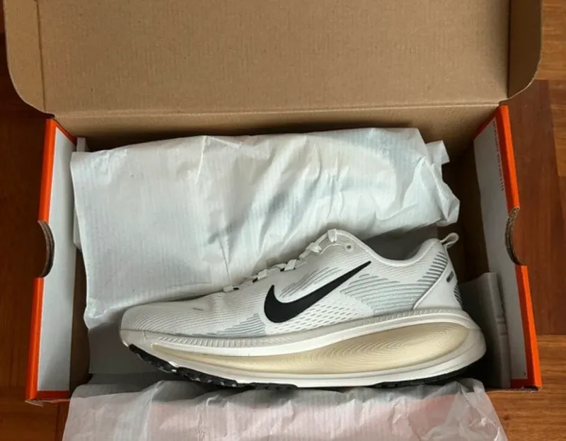 Nike Vomero 18 Running Shoes d'occasion