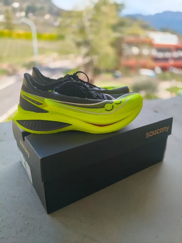 Used Saucony Endorphin Pro 5 bike — image 2 of 3