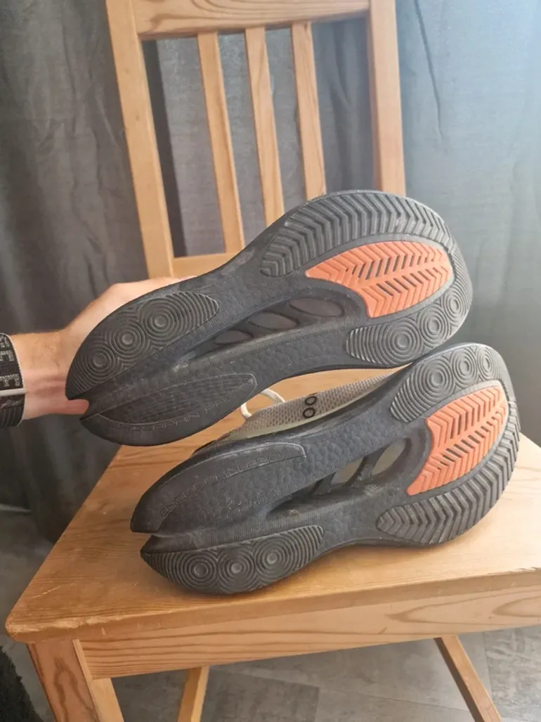 Used Saucony Endorphin Pro 4 bike — image 5 of 5