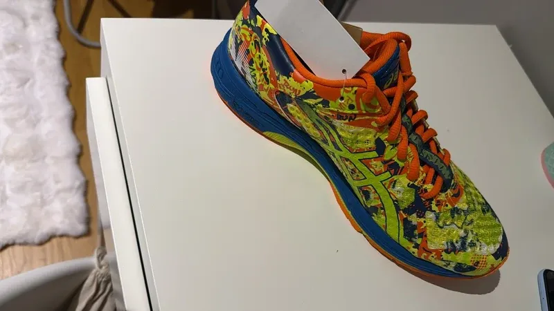 Used Asics Running Shoes Running Shoes