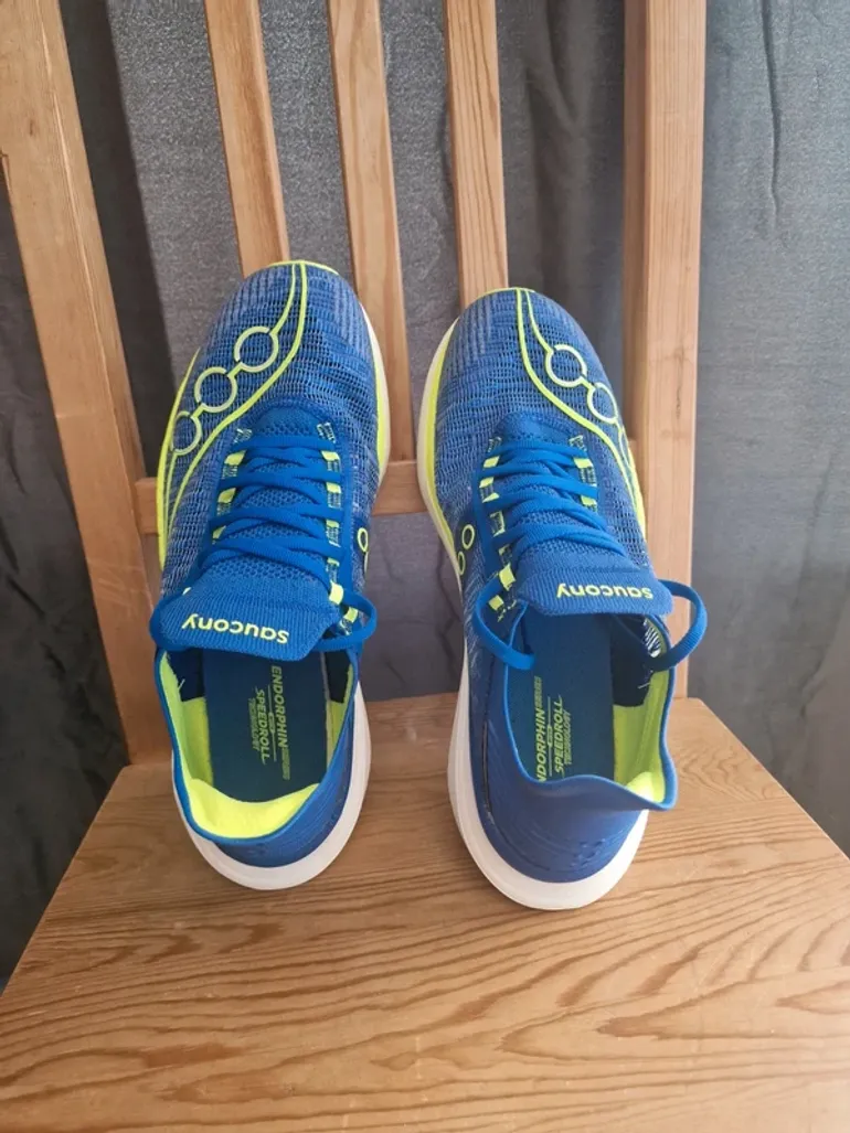 Used Saucony Endorphin Élite 2 bike — image 2 of 4