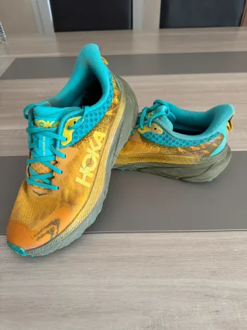 Used Hoka Challenger ATR 7 GTX bike — image 3 of 5