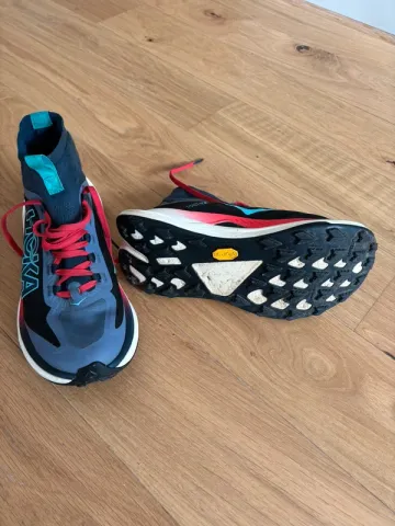 Used Hoka Tecton X3 bike — image 2 of 4