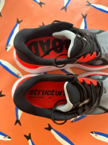 Used Nike ZoomX bike — image 3 of 7