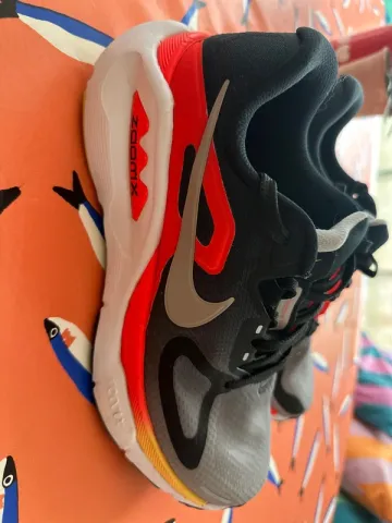 Used Nike ZoomX bike — image 2 of 7