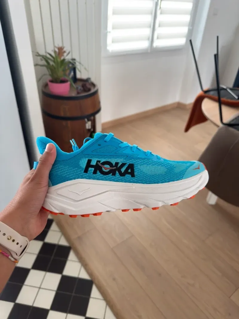 Used Hoka Challenger 8 Running Shoes