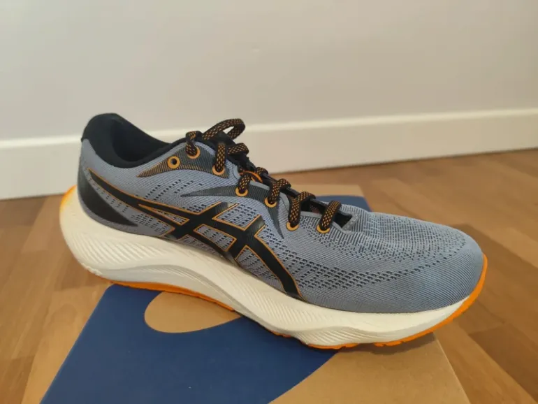 Used Asics Gel-Jadeite 2 bike — image 5 of 15