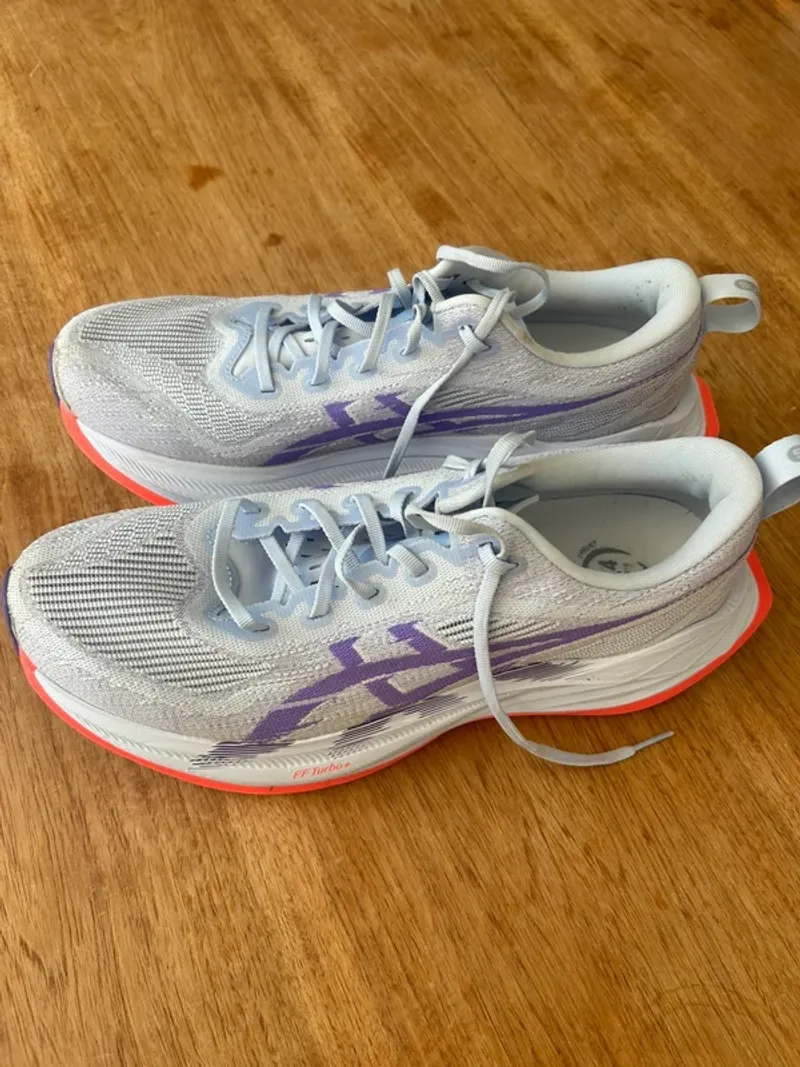 Used Asics Superblast 2 Running Shoes