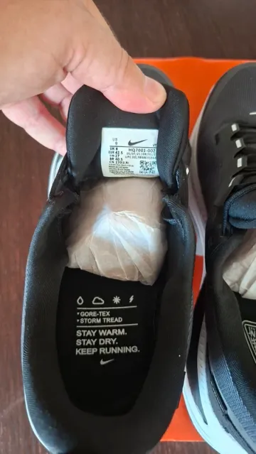 Used Nike Vomero 18 Gore-Tex bike — image 5 of 8