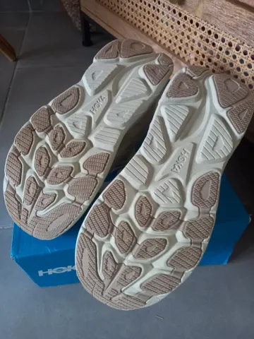 Used Hoka Clifton 10 bike — image 3 of 5