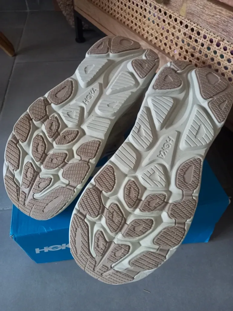 Used Hoka Clifton 10 bike — image 3 of 5
