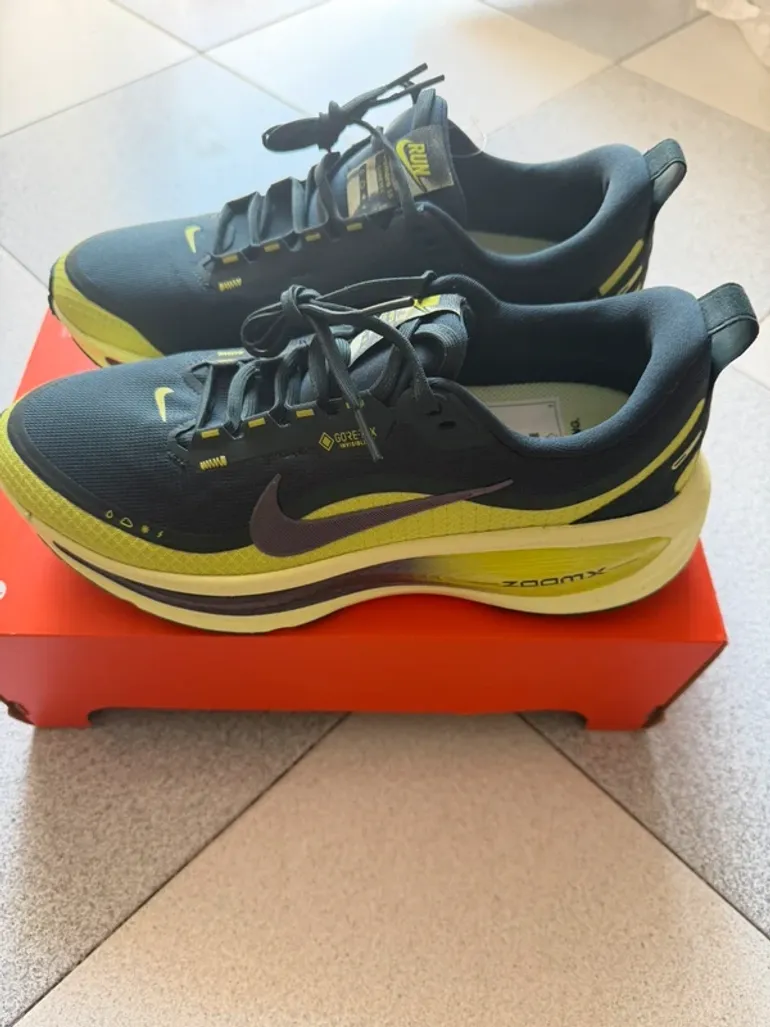 Used Nike zoomX bike — image 4 of 4
