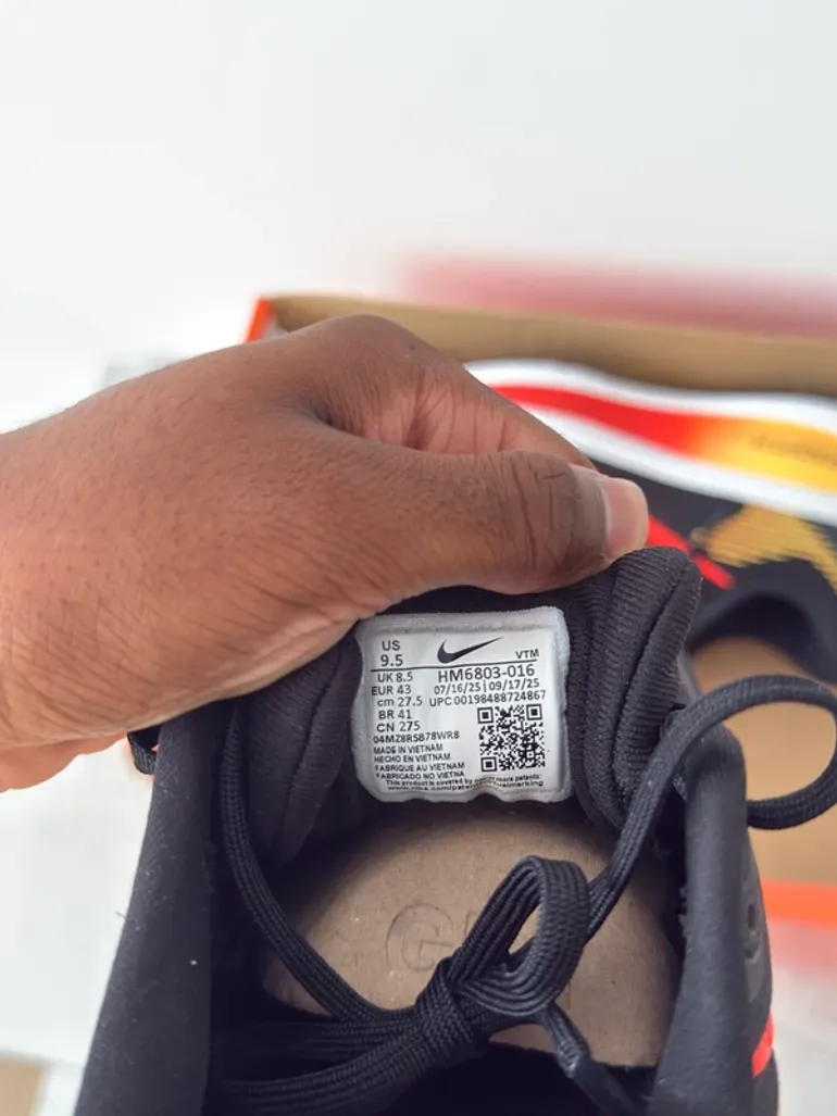 Nike Vomero 18 bike d'occasion — image 9 sur 11