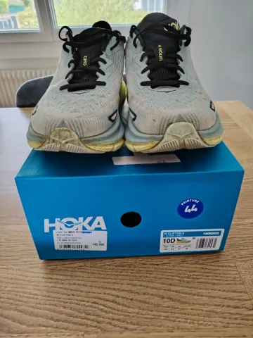 Used Hoka Clifton 9 bike — image 1 of 4