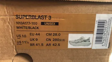 Used White Superblast 3 bike — image 2 of 7