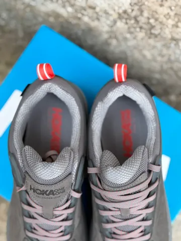 Used Hoka Challenger Low GORE-TEX bike — image 10 of 15
