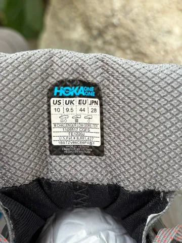 Used Hoka Challenger Low GORE-TEX bike — image 11 of 15