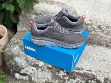 Used Hoka Challenger Low GORE-TEX bike — image 5 of 15