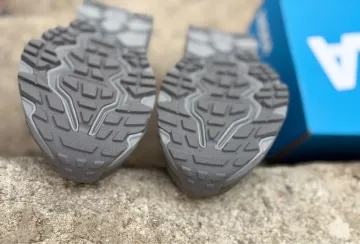 Used Hoka Challenger Low GORE-TEX bike — image 14 of 15