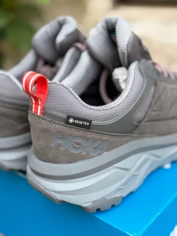 Used Hoka Challenger Low GORE-TEX bike — image 8 of 15