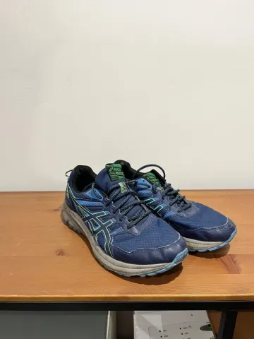 Used Asics Running Shoes bike — image 1 of 7
