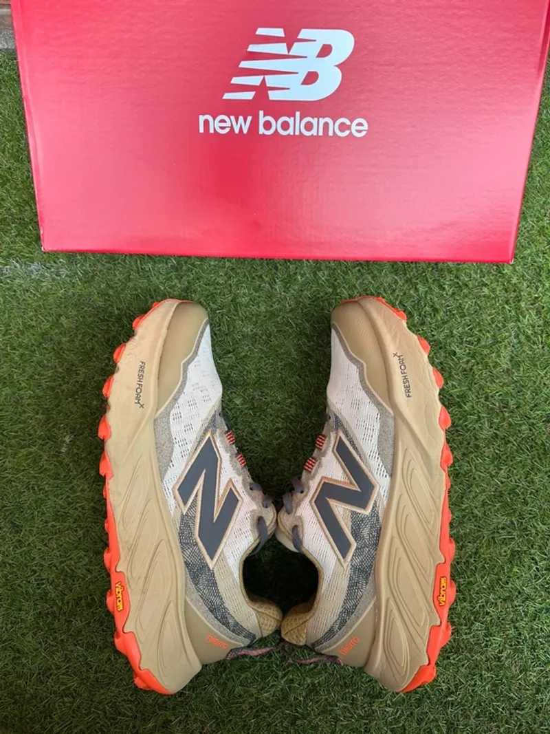 Tweedehands New Balance Hierro 9 Running Shoes