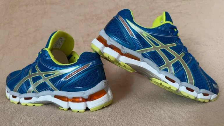 Used Orange GEL-Kayano 19 bike — image 10 of 15