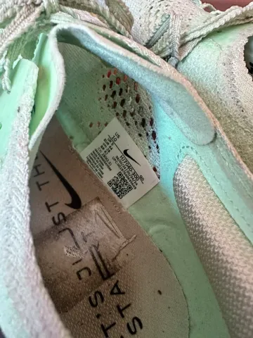 Used Nike ZoomX Vaporfly Next% 3 Eliud Kipchoge bike — image 6 of 8