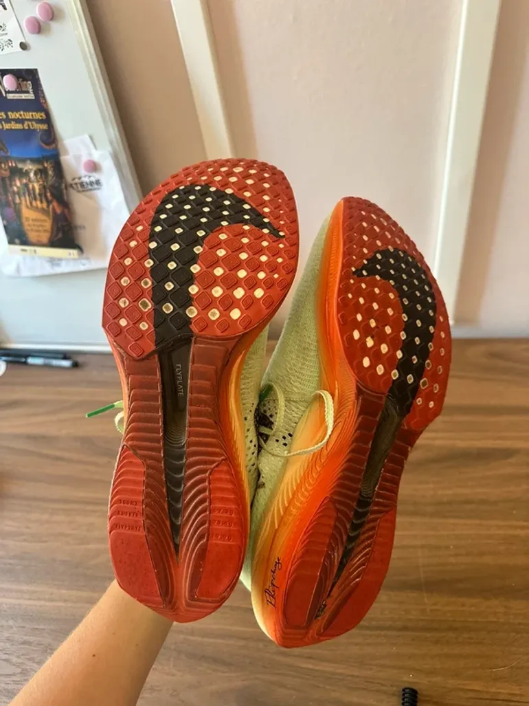 Used Nike ZoomX Vaporfly Next% 3 Eliud Kipchoge bike — image 5 of 8