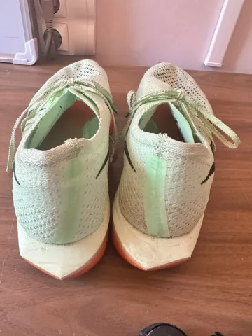Used Nike ZoomX Vaporfly Next% 3 Eliud Kipchoge bike — image 7 of 8