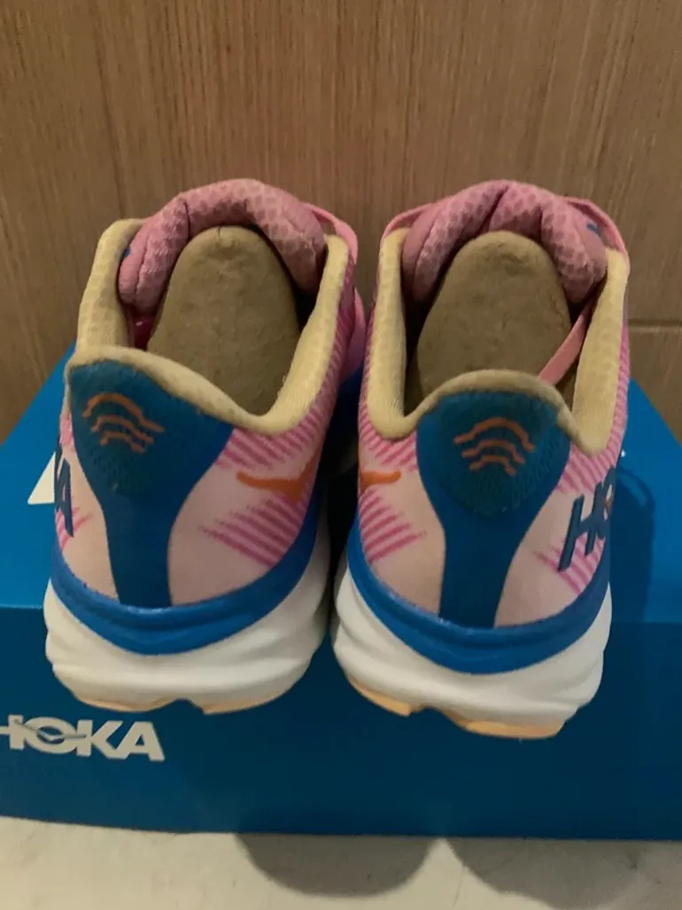 Used Hoka Clifton 9 bike — image 4 of 6