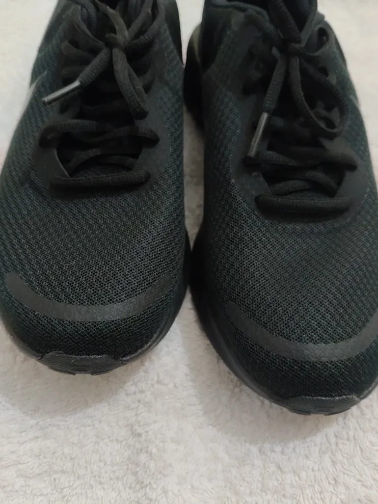Used Nike Confort Running Shoes bike — image 3 of 8