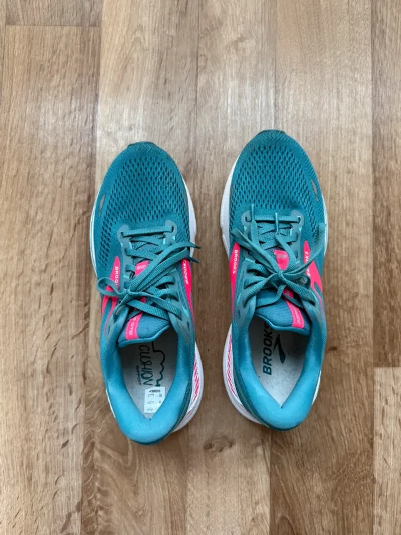 Used Brooks Adrenaline GTS Running Shoes