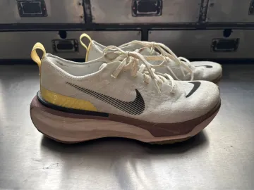Used Nike ZoomX Invincible Run Flyknit 3 bike — image 1 of 3
