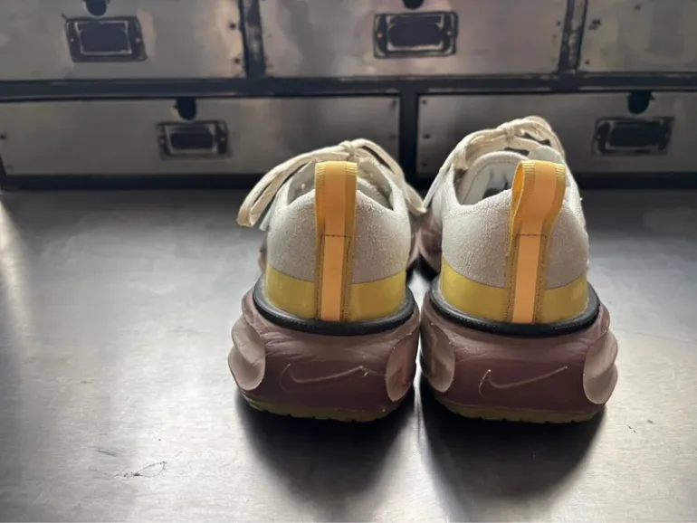 Used Nike ZoomX Invincible Run Flyknit 3 bike — image 3 of 3