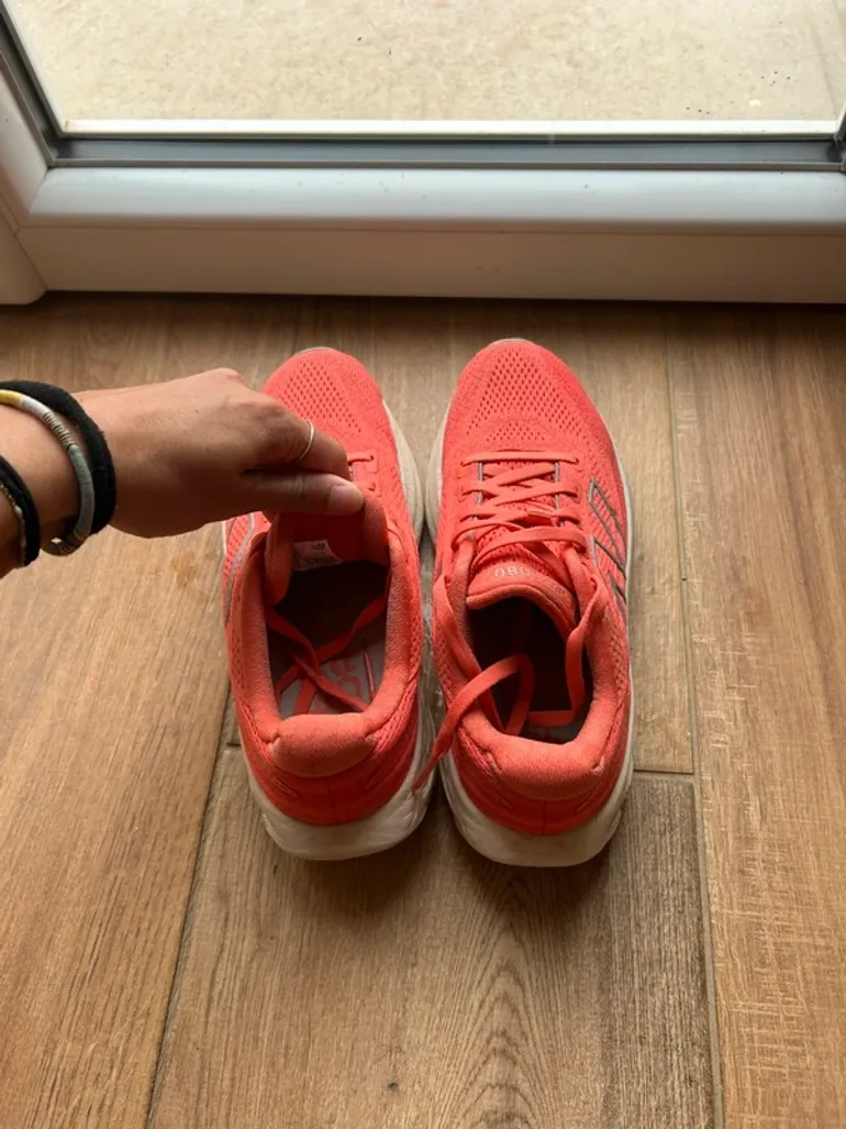Used New Balance 1080 V13 Fresh Foam bike — image 6 of 7