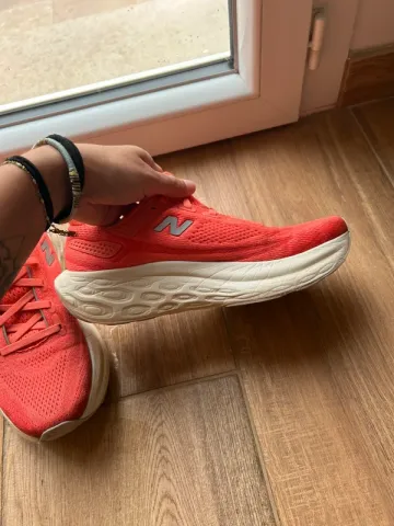 Used New Balance 1080 V13 Fresh Foam bike — image 3 of 7