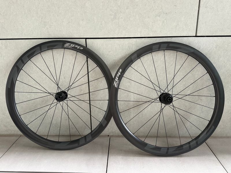 Used Zipp 303S Carbon Tubeless Disc Brake Wheelset 2024 Wheels