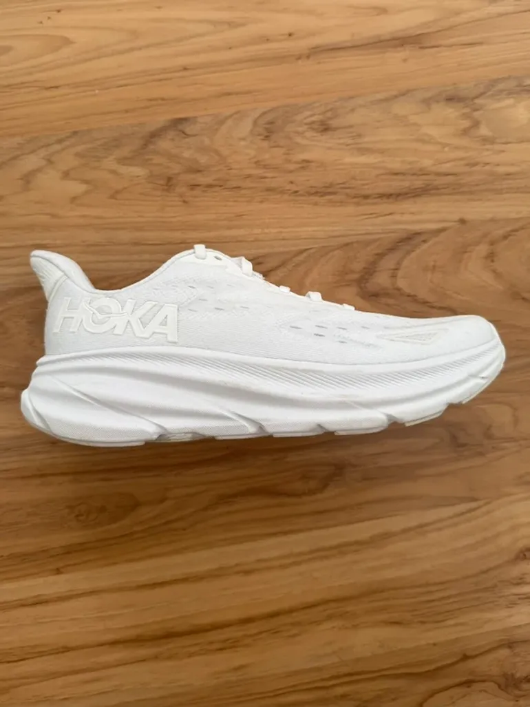 Used Hoka Clifton 9 bike — image 3 of 5
