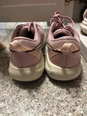 Used Asics Gel-Venture 11 bike — image 4 of 4