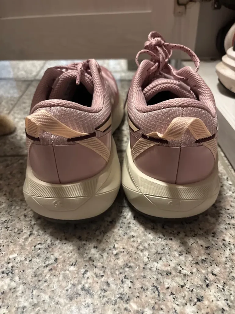 Used Asics Gel-Venture 11 bike — image 4 of 4