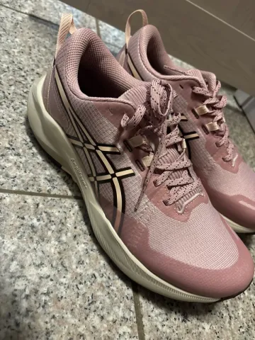 Used Asics Gel-Venture 11 bike — image 1 of 4