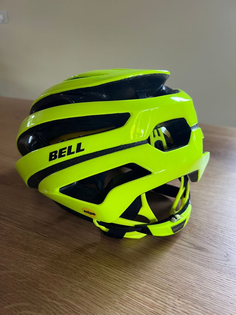 Used Bell Stratus MIPS Helmet 2016 bike — image 2 of 4